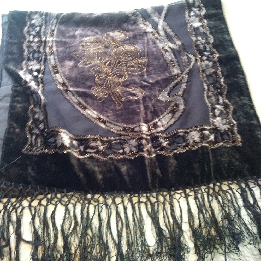 Gorgeous shawl